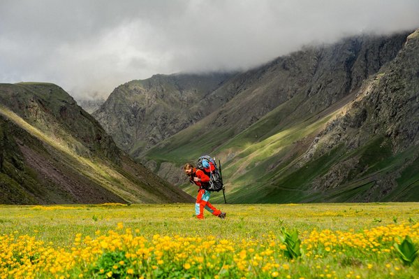 Quels sont les avantages de louer une maison de vacances en Provence avec des ateliers de cuisine et des balades à cheval ?